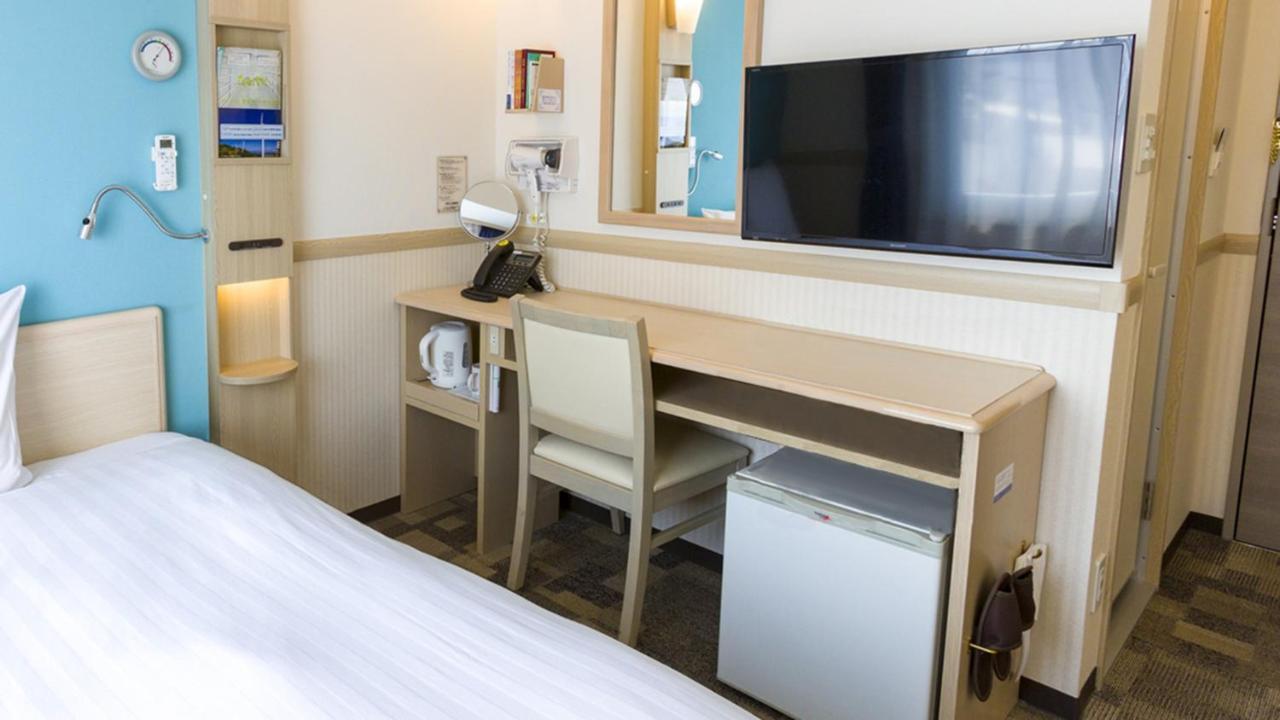 Toyoko Inn Nagareyama-Otakanomori Ekimae Esterno foto